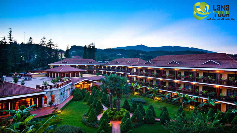 VICTORIA HOTEL 4*